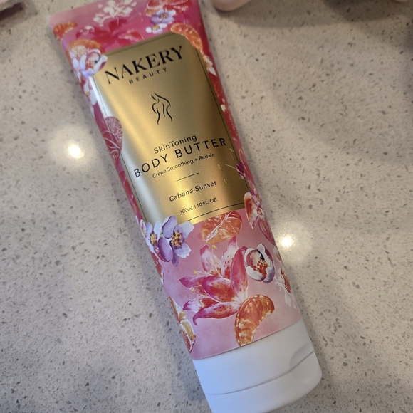 Nakery Beauty Bronzing Bundle (3 Items) – 2 New Sealed + 1 Lightly Used | $19 - Picture 11 of 12